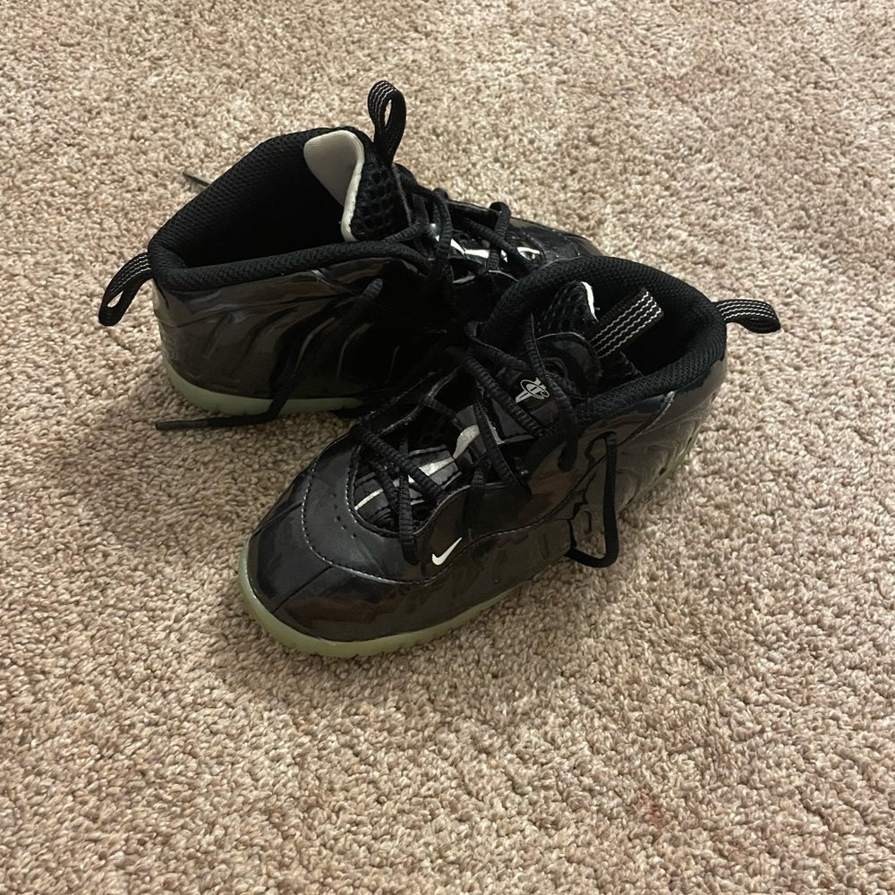 Nike - Picture 1 of 7